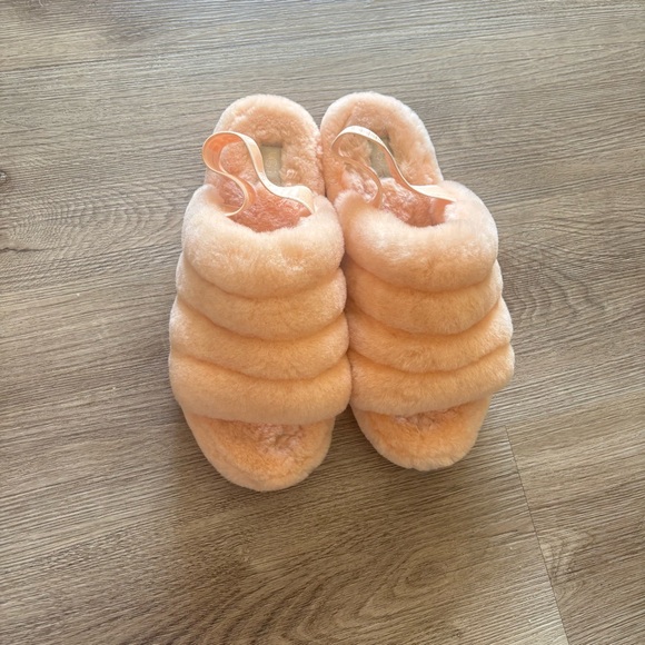 Ugg Fluffy Peachy Pink Shearling Slides - Picture 5 of 9